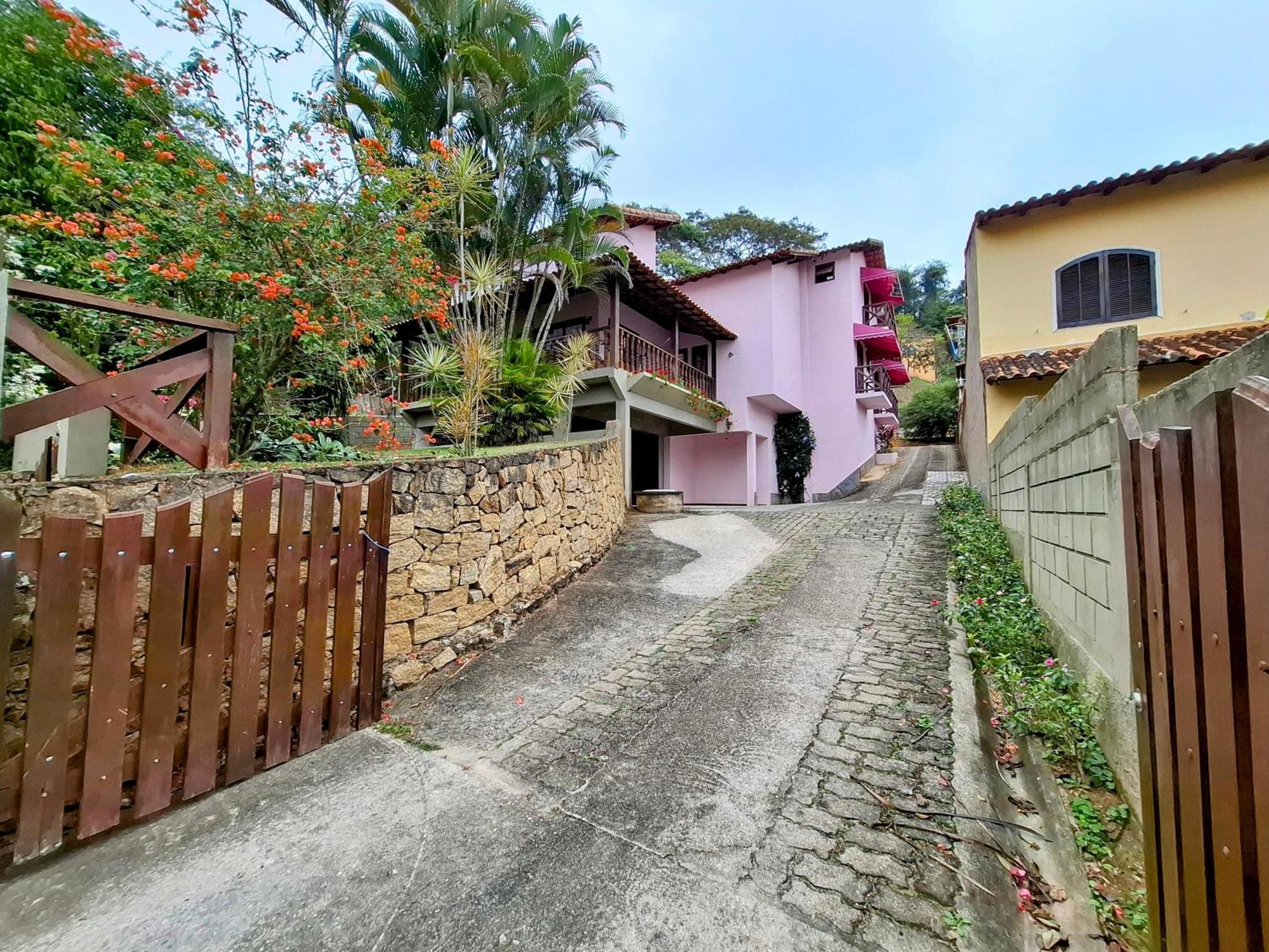 Casa Rosada Seu Refugio Na Serra Hotel Miguel Pereira Exterior foto